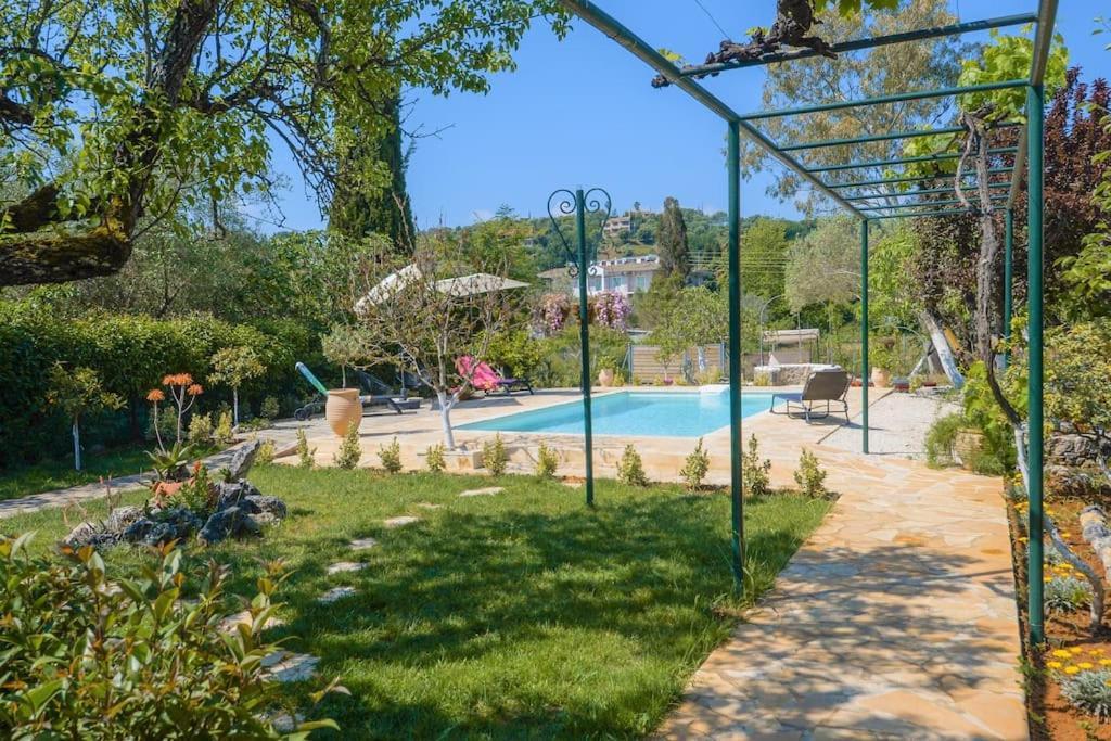 The Red House In Dassia (Corfu)